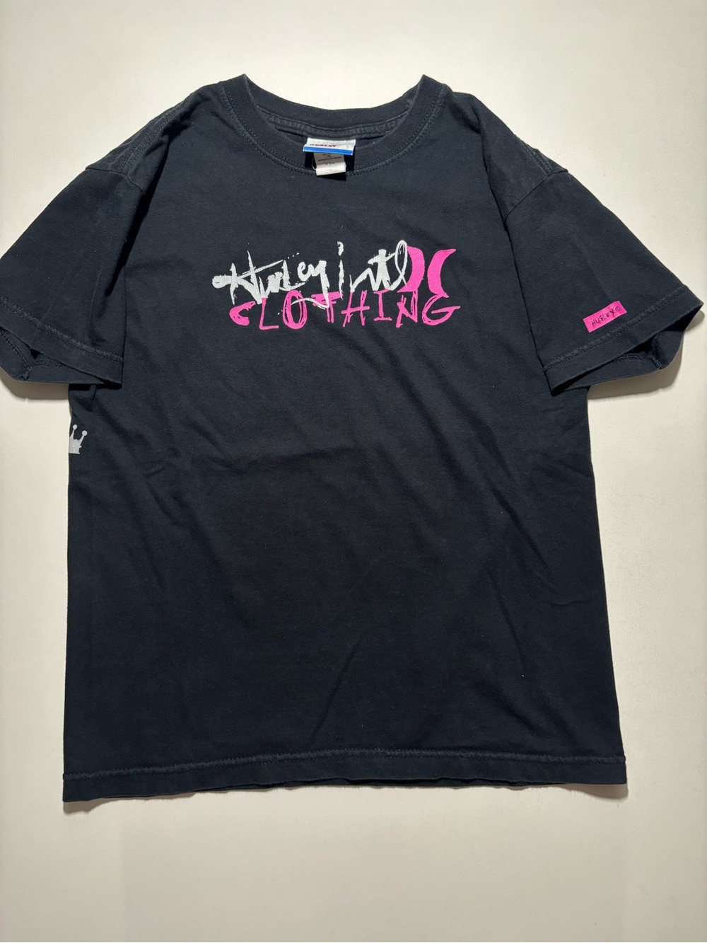 Y2k vintage Hurley crown paint style logo skate/surf Shirt
